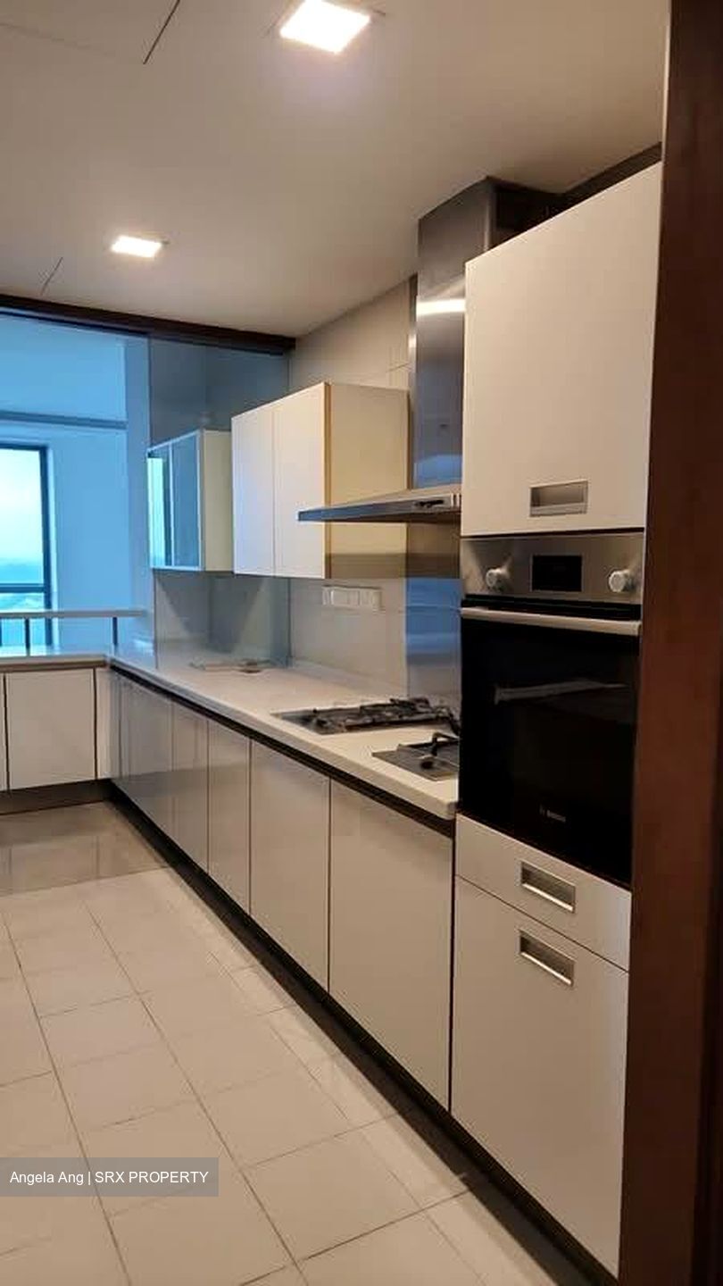 Residences @ Evelyn (D11), Condominium #558074431